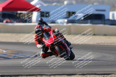 media/Dec-18-2022-SoCal Trackdays (Sun) [[8099a50955]]/Turn 2 (950am)/